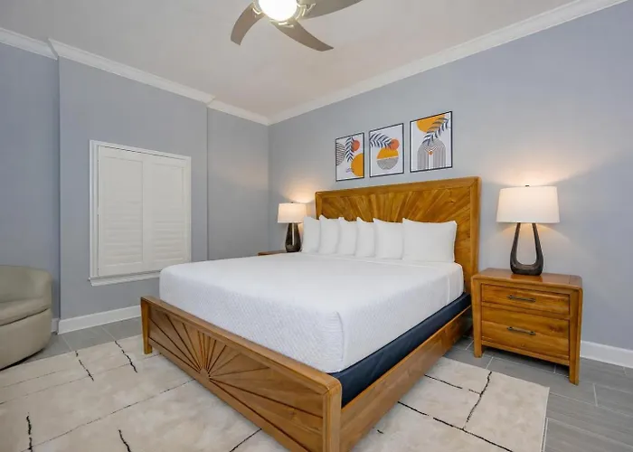 Phoenix Gulf Towers 1803 Apartment