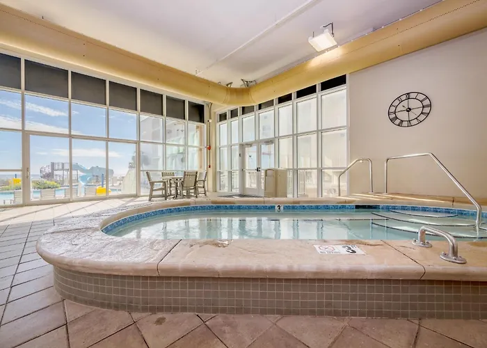 Phoenix Gulf Towers 1803 Apartment *